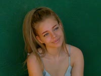 Hi, my name is Anjelina, I’m 18 years old. I’m a positive and friendly person who loves meeting new people and sharing good vibes. I enjoy fashion, beauty, and expressing myself through style. Visitors should spend time with me because I’m fun, easy to talk to, and I bring good energy. I’m also curious, open-minded, and I like making people feel comfortable and happy.