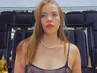 ¡Soy
extrovertida y muy sensual quiero satisfacer todos tus deseos y cumplir todas
tus fantasias, nunca lo sabrás a menos que me lo pidas y no muerdo asi que solo
pregunta! ¡Me encanta mostrar mi culo gordo y mis tetas! ¡Rompe el hielo y
pregúntame algo!