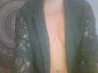 je serai ta maîtresse, ta muse....Fétichiste tu aimeras mes jolis piedsJe peux être aussi Douce et sexy ...J ai une spécialité, je suis relaxogue , tu pourras ainsi te détendre au mieux...Addict au sexe , je te ferai jouir