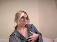 I love to talk about various interesting topics, dominate, and tell how I spend my day)