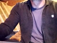 Bel homme te raconte ses aventures , oses decouvrir les plaisirs que procurent les moments sexuels avec moi.pouvons communiquer en francais et anglais.entrer dans l