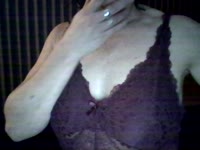 hoi, ik ben hete milf die voor veel open staat. ik hou wel van dominantie en hou er van om een onderdanig sletje te zijn. Maar als jij dat wil kan ik ook jouw strenge meesteres zijn....Er kan veel maar geen extreme ding zoals:naalden, plas en poep...Vragen staat vrij, wie weet kan je me overtuigen om grenzen te verleggen.