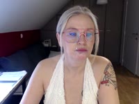 Hot wild and Always horney ready to play with you, lets play together mmmm.