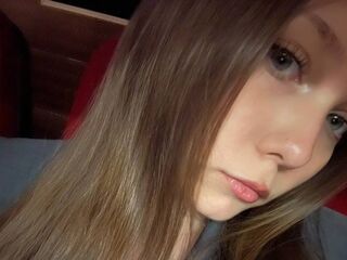 live chat room CleliaGuynup