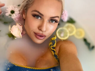 real live cam picture IsabellaSaturn