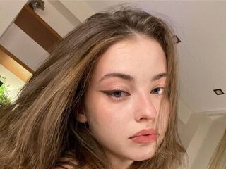 naked girl with webcam masturbating with dildo JanetFimbrez