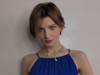 webcam bitch chatroom KarinaBiz