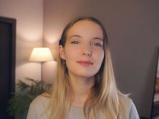 naked girl with cam masturbating RessieKaua