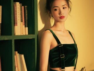 beautiful cam girl AngelCoco