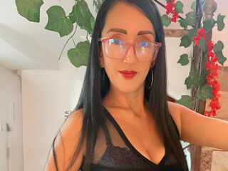 fingering cam girl ValkiriaWalking