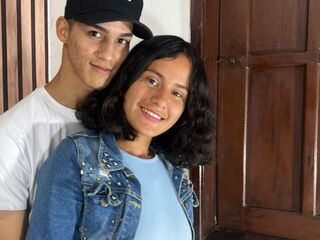 free live webcam picture CnadyAndOliver