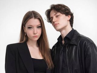 couple sex cam LeoAndMira