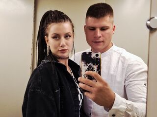 hot webcam couple blowjob NadiNicolas