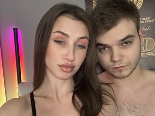 live couple webcam sex VikkiGeorge