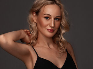 squirting girl sexshow AbeyAmaze