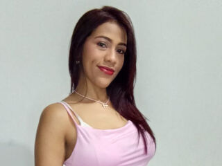 leather girl chatroom GeorginaEvanz