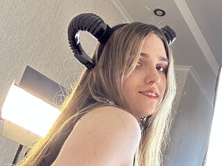 hot naked camgirl AaliceWalter