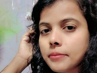 shaved pussy webcam AishwariaRaie