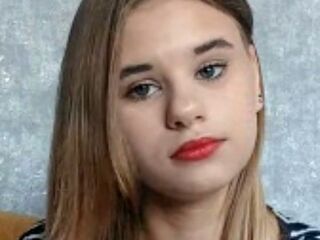 beautiful webcamgirl AlannaColdivar