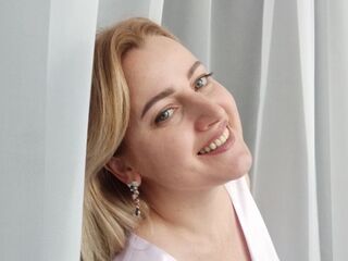 naughty chat AlexaDeneuve