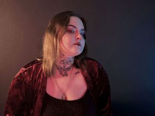 hot cam girl masturbating with vibrator AliceLinger