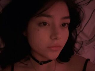 hot girl webcam AlisaGlow