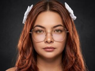 naked girl with webcam masturbating with vibrator AllisonDawson