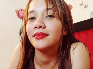 naked cam girl photo AmarisGomez
