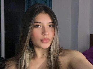camslut fingering wet pussy AmberCandi