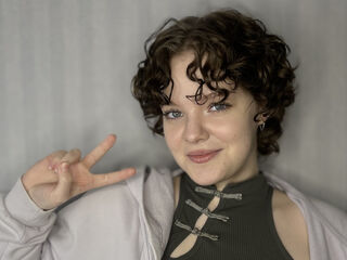 girl shaving pussy AmmelyFerret