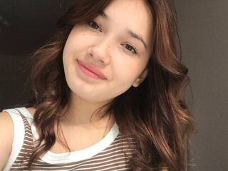 shaved pussy webcam AngelLillia