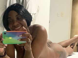 camslut spreading pussy AnnaBrownis