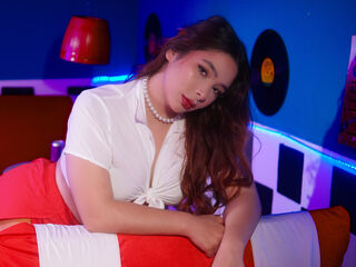 live chat room AnnaWhiite