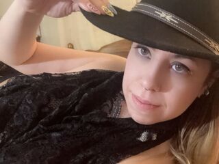 hot cam show AshVaughn