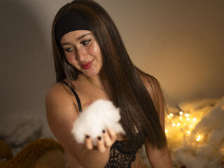 topless webcamgirl AuroraVelvett