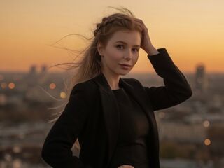 naked cam girl masturbating with sextoy AutumnKoetz