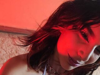 camslut fingering shaved pussy AylaStonne