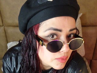 naked webcam girl photo BayoliOsloni