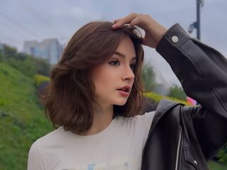 mastubating web cam girl BelenGhaziani