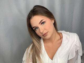 shaved pussy web cam BeliaPuliafico