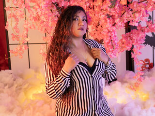 girl showing tits BelindaSeat