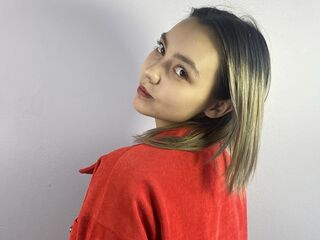 strip tease show BellaWaves