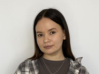 camslut fingering pussy BettyKalson