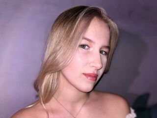 chatroom webcam pic BettyKirsy