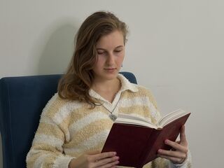 cam girl showing tits BreanaQuine