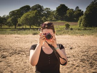 camgirl fingering bald pussy BrightEmma