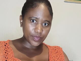 beautiful girlcam BuhleSmith