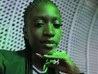 fingering girl webcam  CamillaKitty