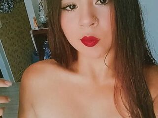 sex show CarlaCloe