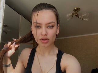 girl naked CarmenWilliams